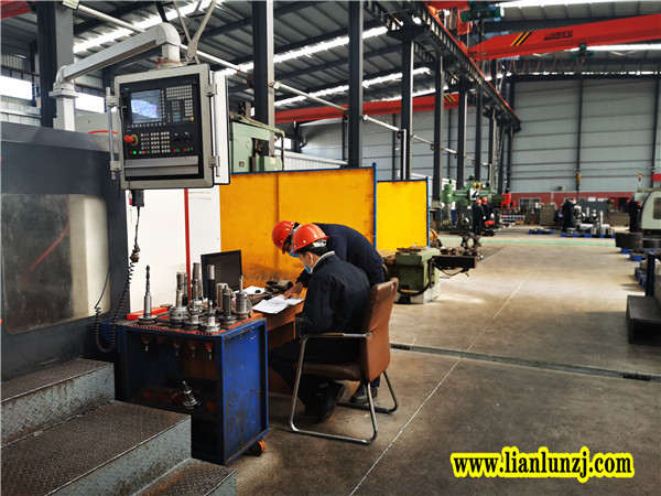 生產(chǎn)、<i style='color:red'>防疫</i>兩手抓！河南雙志精準(zhǔn)推進(jìn)全面復(fù)產(chǎn)復(fù)工